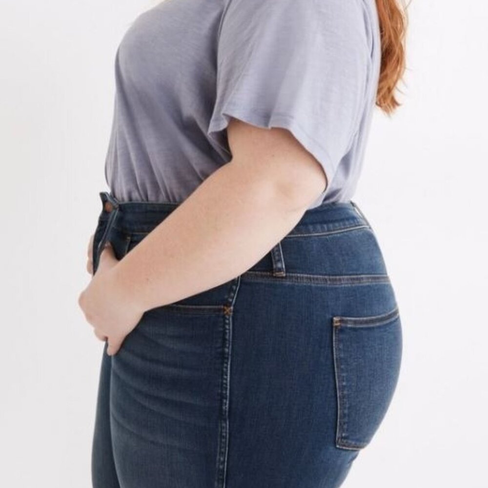 Madewell Roadtripper Dark Blue Distressed Denim Jeans W37P NWT